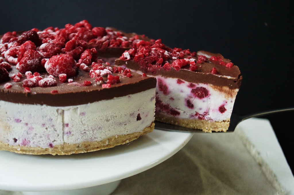 Raw Raspberry Chocolate Cheesecake